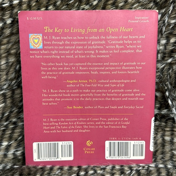 Attitudes of Gratitude: How to Give and Receive Joy Every Day of Your Life Book - Picture 3 of 4